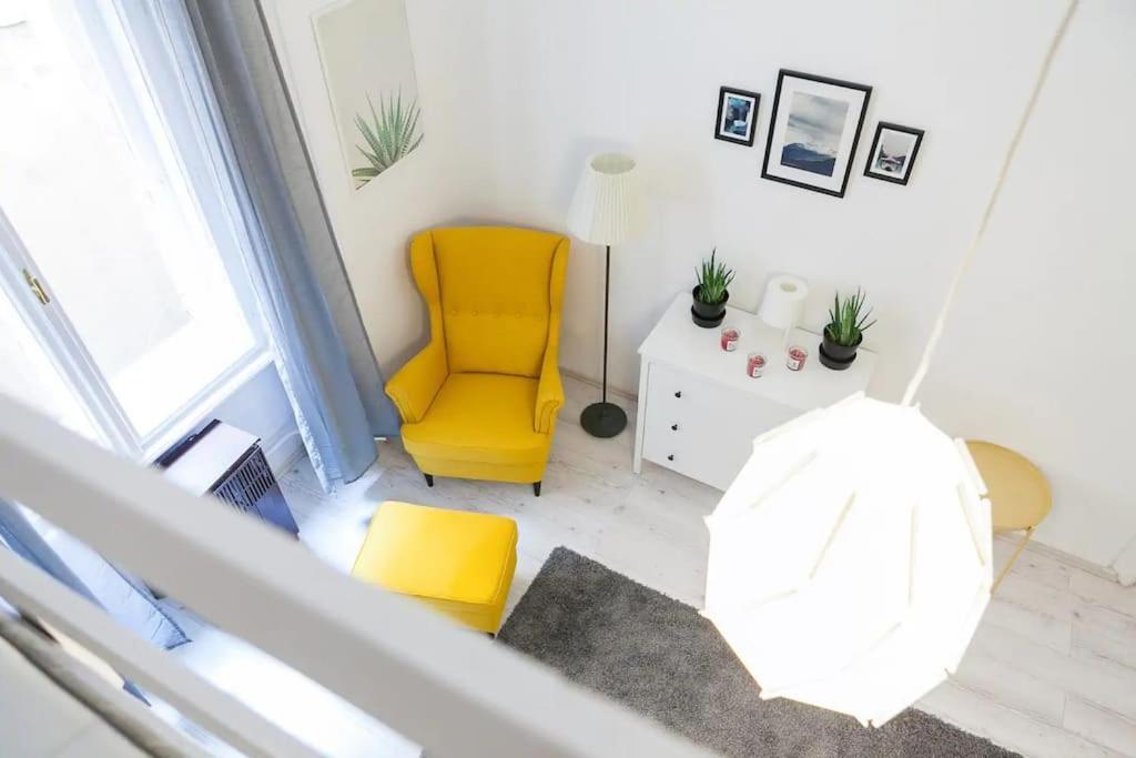 Central 30M2 A/C Apartment, 3 Min From Ny Cafe Budapest Eksteriør billede